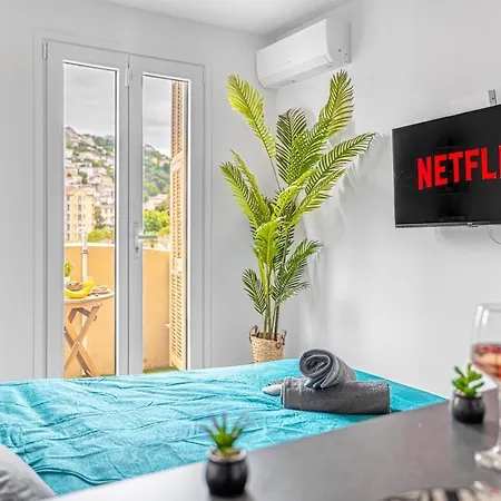 Relaxation & Comfort Design With Ambient Led Apartamento Nice
